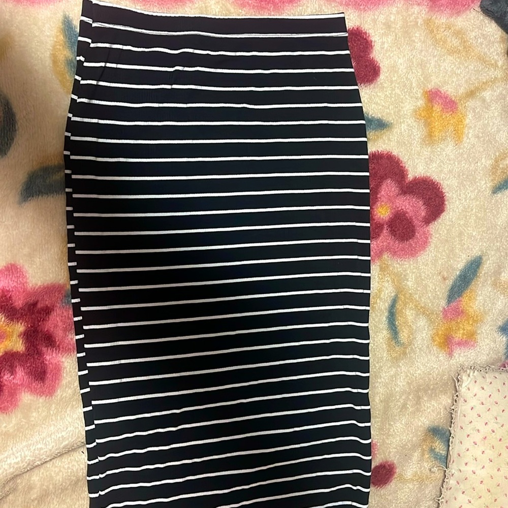 Back and white matching set🤍